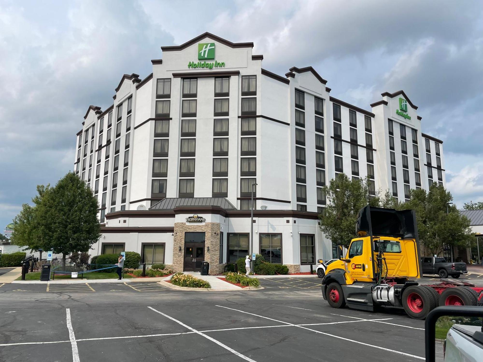 Holiday Inn Hotel & Suites Chicago Northwest - Elgin, An Ihg Hotel Exterior photo